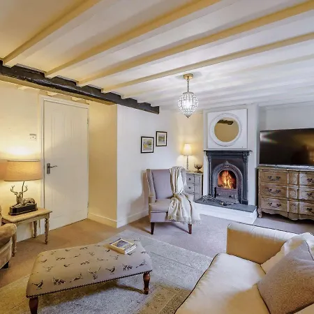 3 Bed In Cartmel 66725 *
